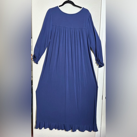 Eileen West Navy Long Sleeve Nightgown. Super soft Modal fabric with White Lace - Picture 10 of 12